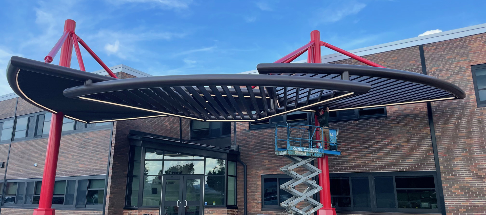 mt-1531-slider-img01 watson..png